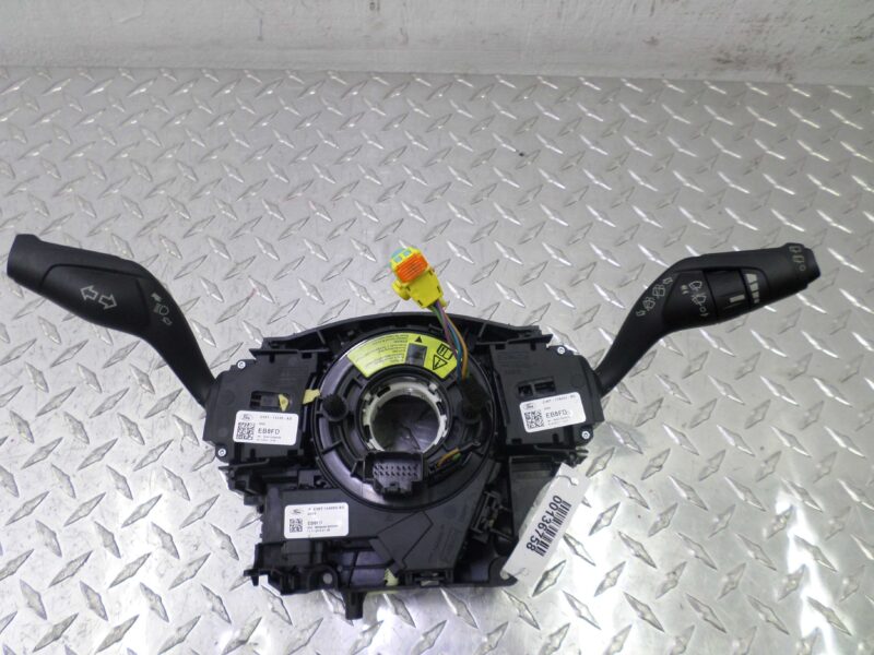 Изображение товара 136758 - 00136758 pereklyuchatel podrulevoj (strekoza)