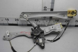 Изображение товара 136767 - 00136767 steklopodemnik perednij pravyj 1