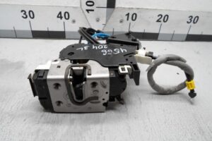 Изображение товара 136823 - 00136823 zamok dveri zadnej levoj Honda Ridgeline 1