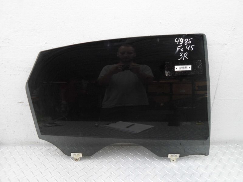 Изображение товара 188552 - 00137068sep1 steklo dveri zadnej pravoj