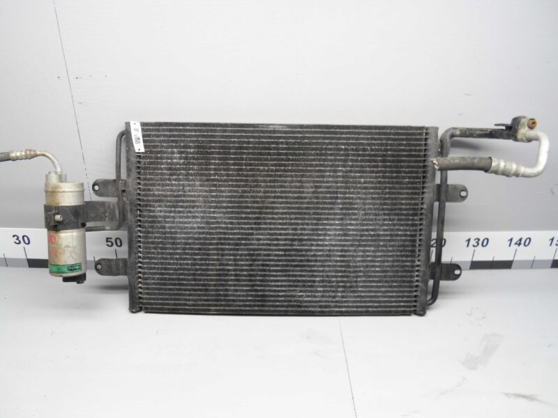 Изображение товара 137093 - 00137093 radiator konditsionera Volkswagen Touran 1