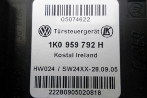 Изображение товара 137135 - 00137135 steklopodemnik perednij pravyj Volvo S40 2