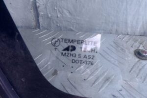 Изображение товара 137143 - 00137143 steklo kuzovnoe pravoe Mercedes CL 1