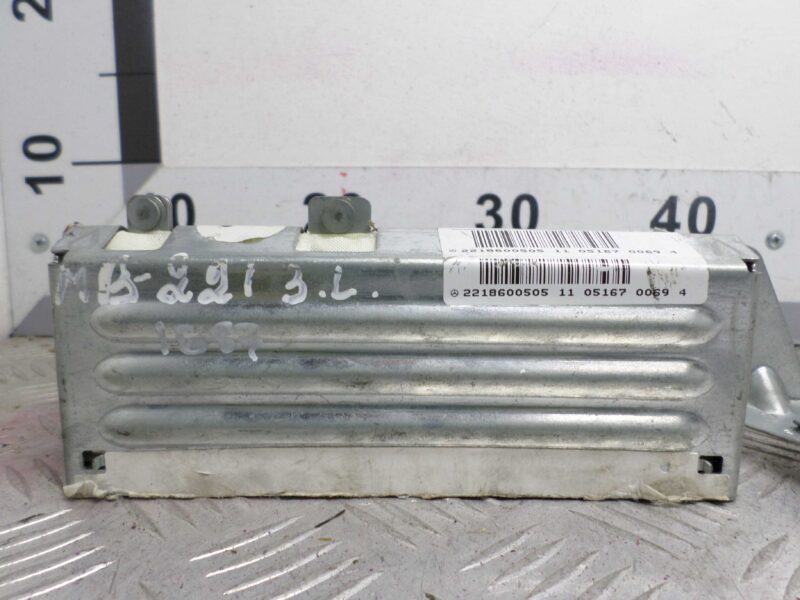 Изображение товара 137536 - 00137536 podushka bezopasnosti sidenya Ford Scorpio