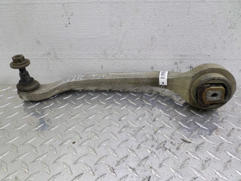 Изображение товара 137920 - 00137920 rychag perednij levyj nizhnij Toyota Carina E