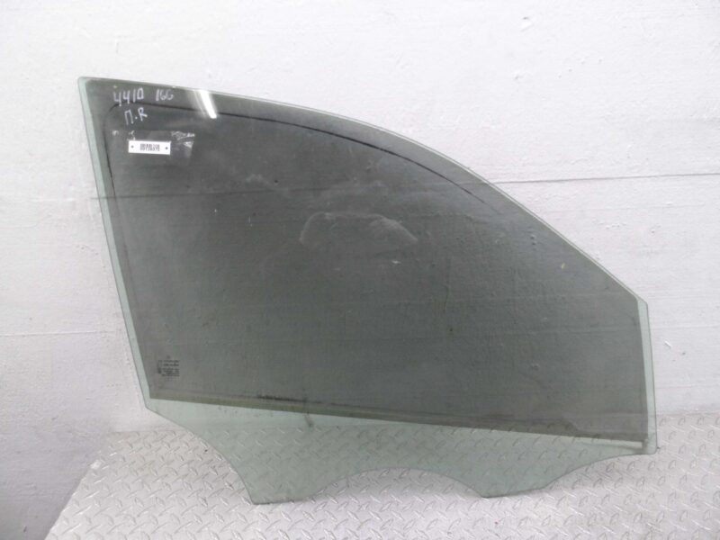 Изображение товара 138070 - 00138070 steklo dveri perednej pravoj Ford Mondeo