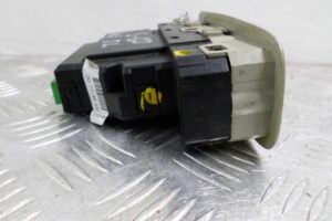 Изображение товара 138094 - 00138094 knopka steklopodemnika Volvo V40 2