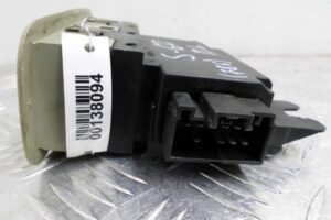 Изображение товара 138094 - 00138094 knopka steklopodemnika Volvo V40 3