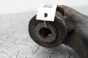 Изображение товара 138099 - 00138099 rychag perednij pravyj nizhnij Pontiac Vibe 3