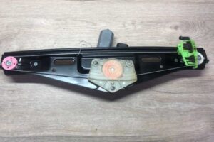 Изображение товара 138127 - 00138127 steklopodemnik zadnij levyj 1