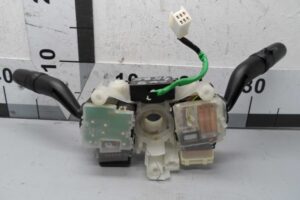 Изображение товара 138205 - 00138205 pereklyuchatel podrulevoj (strekoza) Citroen C5 3