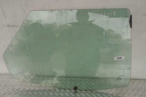 Изображение товара 138382 - 00138382 steklo dveri zadnej pravoj 