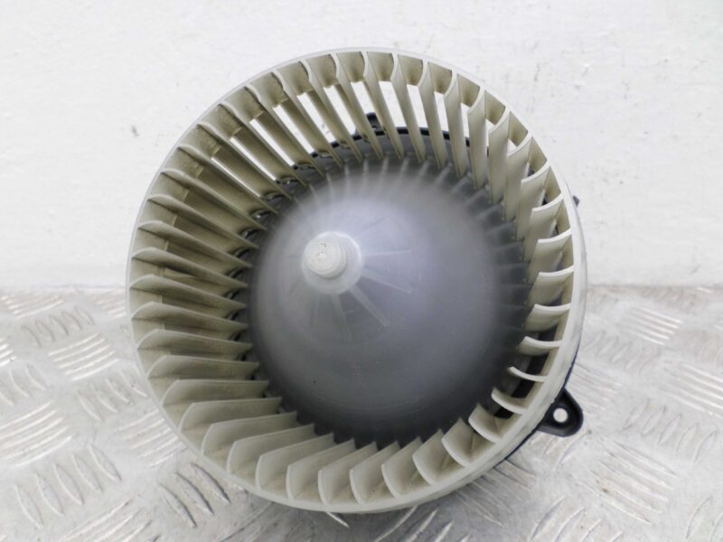 Изображение товара 138620 - 00138620 ventilyator otopitelya (motorchik pechki)