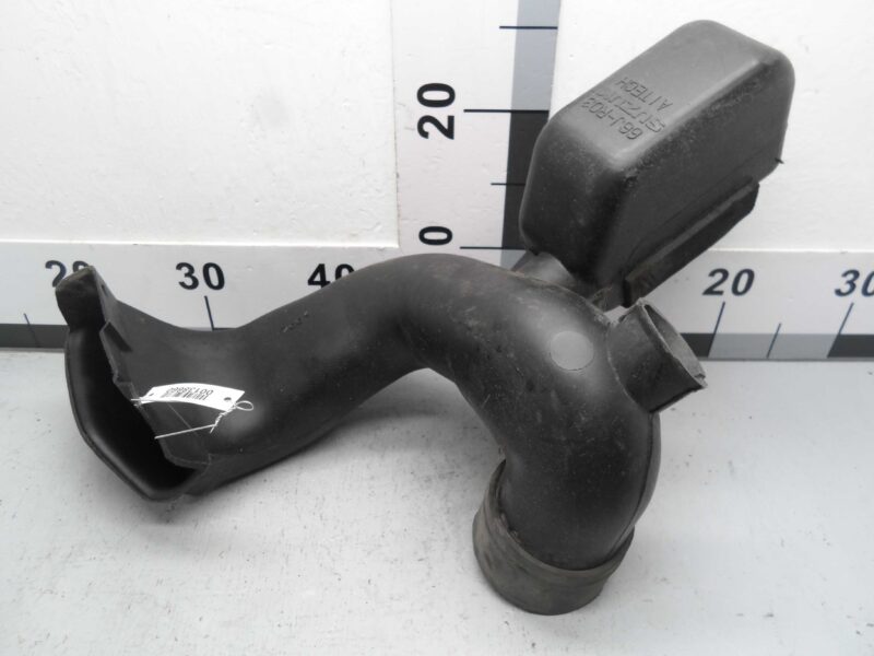 Изображение товара 138660 - 00138660 patrubok vozdushnogo filtra