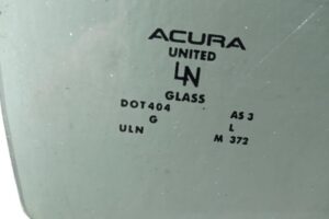 Изображение товара 139012 - 00139012 steklo dveri zadnej pravoj 2