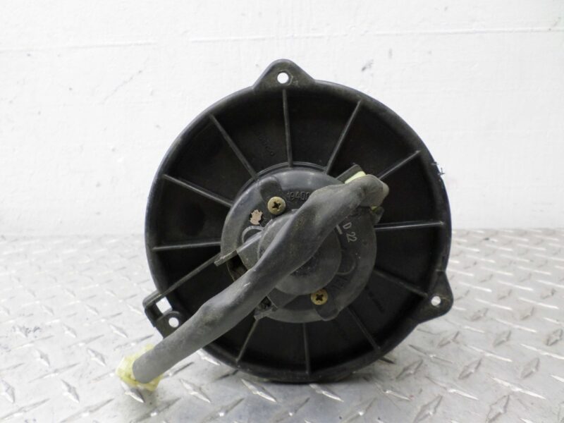 Изображение товара 139068 - 00139068 ventilyator otopitelya (motorchik pechki) Porsche Macan