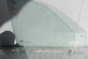 Изображение товара 139360 - 00139360 steklo dveri perednej pravoj 