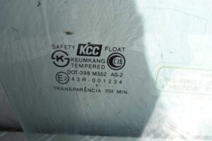 Изображение товара 139360 - 00139360 steklo dveri perednej pravoj 2