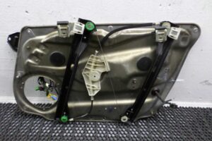 Изображение товара 139379 - 00139379 steklopodemnik perednij levyj Ford Explorer 1