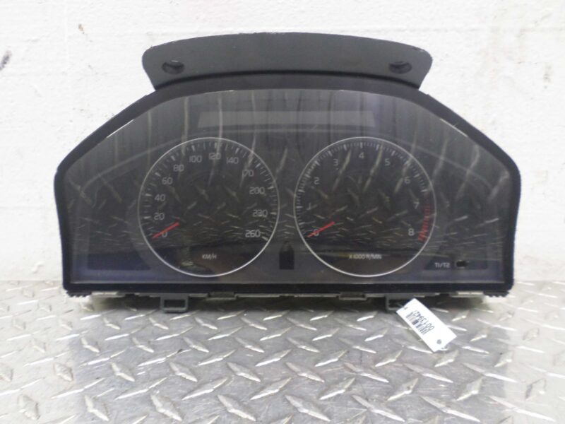 Изображение товара 139427 - 00139427 schitok priborov Volvo 440