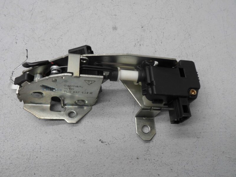 Изображение товара 139679 - 00139679 zamok bagazhnika Mercedes A klasse