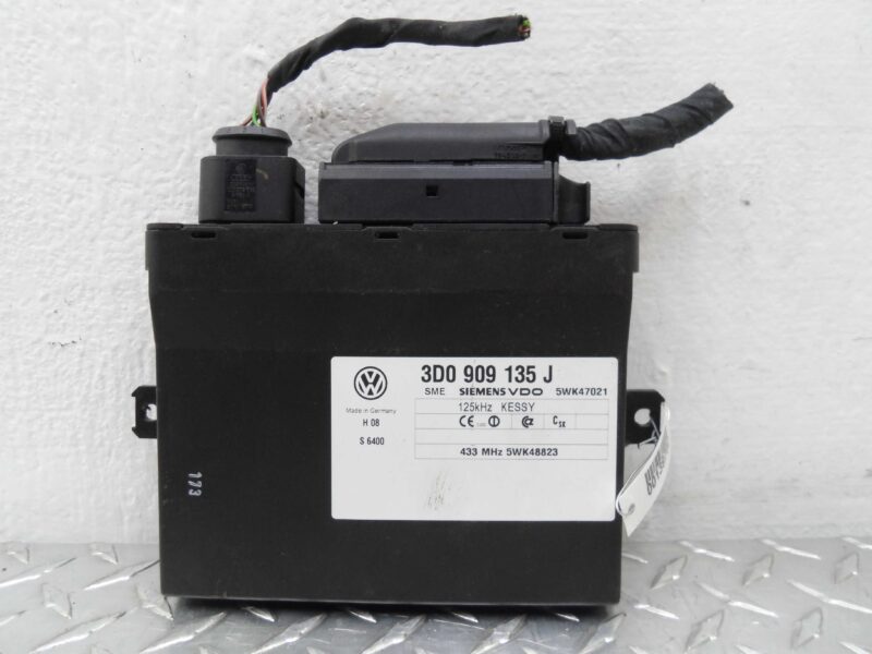 Изображение товара 139702 - 00139702 blok upravleniya tsentralnym zamkom Toyota Carina E