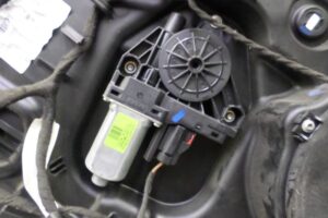 Изображение товара 140010 - 00140010 steklopodemnik zadnij levyj Hyundai H1 1
