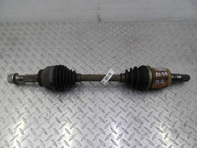 Изображение товара 140118 - 00140118 poluos perednyaya pravaya Toyota Hiace