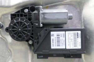 Изображение товара 140144 - 00140144 steklopodemnik perednij levyj 1