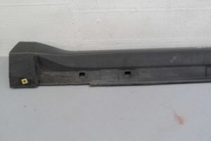 Изображение товара 140294 - 00140294 porog plastikovyj levyj Peugeot 107 1