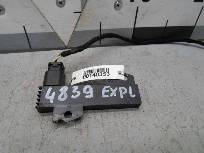 Изображение товара 140353 - 00140353 antenna besklyuchevogo dostupa Skoda Yeti