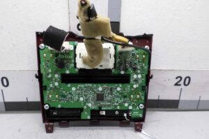 Изображение товара 140562 - 00140562 panel upravleniya magnitoloj Toyota Hiace 3