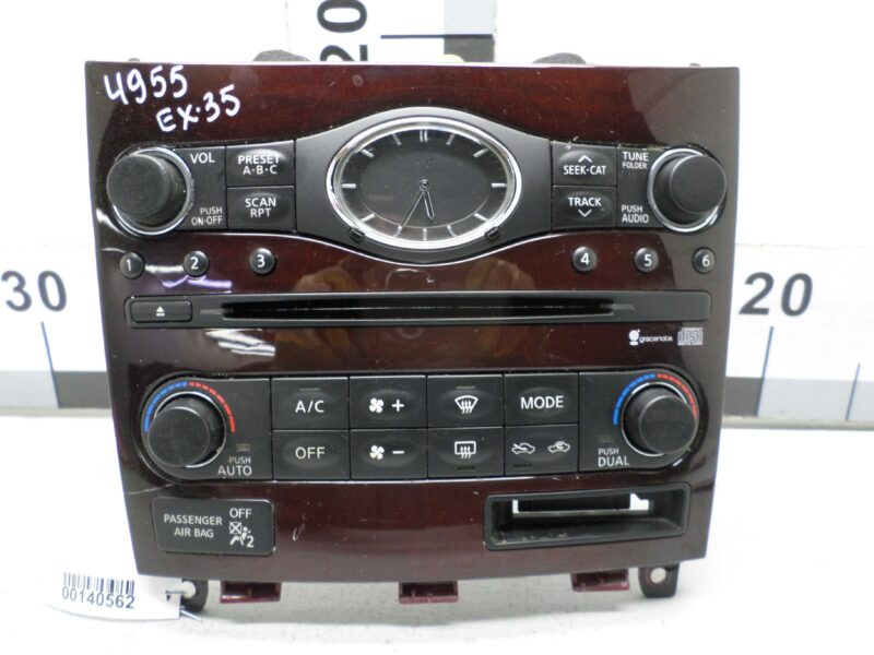 Изображение товара 140562 - 00140562 panel upravleniya magnitoloj Toyota Hiace