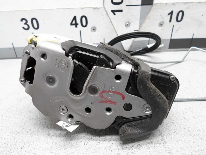 Изображение товара 140679 - 00140679 zamok dveri perednej pravoj