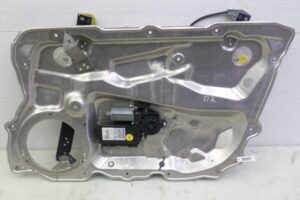 Изображение товара 140731 - 00140731 steklopodemnik perednij pravyj 3