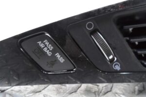 Изображение товара 140734 - 00140734 deflektor obduva salona 1