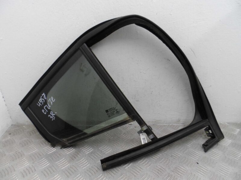 Изображение товара 140888 - 00140888 steklo dveri zadnej pravoj