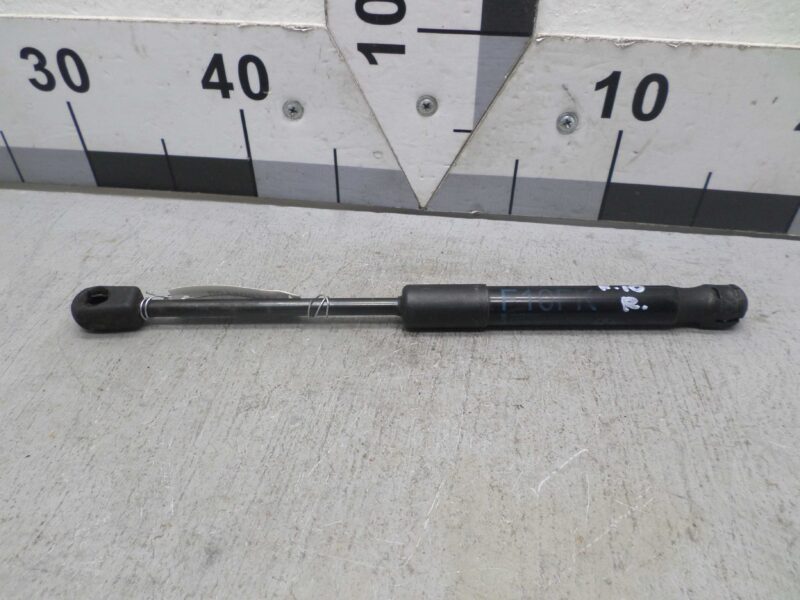 Изображение товара 140931 - 00140931 amortizator kapota