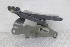 Изображение товара 140941 - 00140941 petlya kapota pravaya 