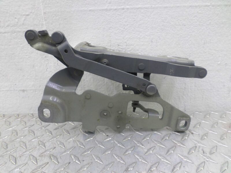 Изображение товара 140941 - 00140941 petlya kapota pravaya