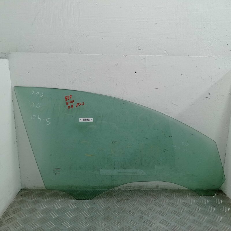 Изображение товара 141160 - 00141160 steklo dveri perednej pravoj Volvo V70