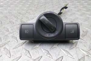 Изображение товара 141228 - 00141228 pereklyuchatel sveta Toyota Carina E