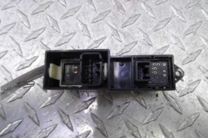 Изображение товара 141269 - 00141269 knopka steklopodemnika 1