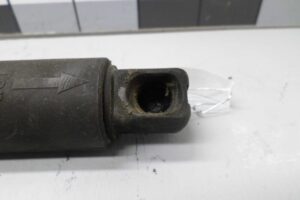 Изображение товара 141416 - 00141416 amortizator kryshki bagazhnika Ford Mondeo 1
