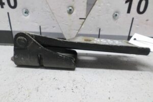 Изображение товара 141687 - 00141687 petlya kapota pravaya Isuzu Rodeo 1