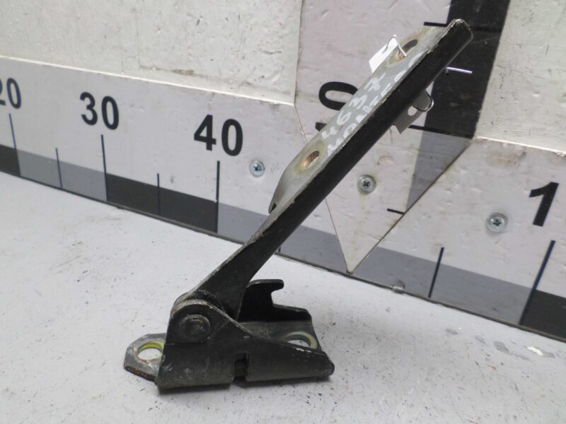 Изображение товара 141687 - 00141687 petlya kapota pravaya Isuzu Rodeo