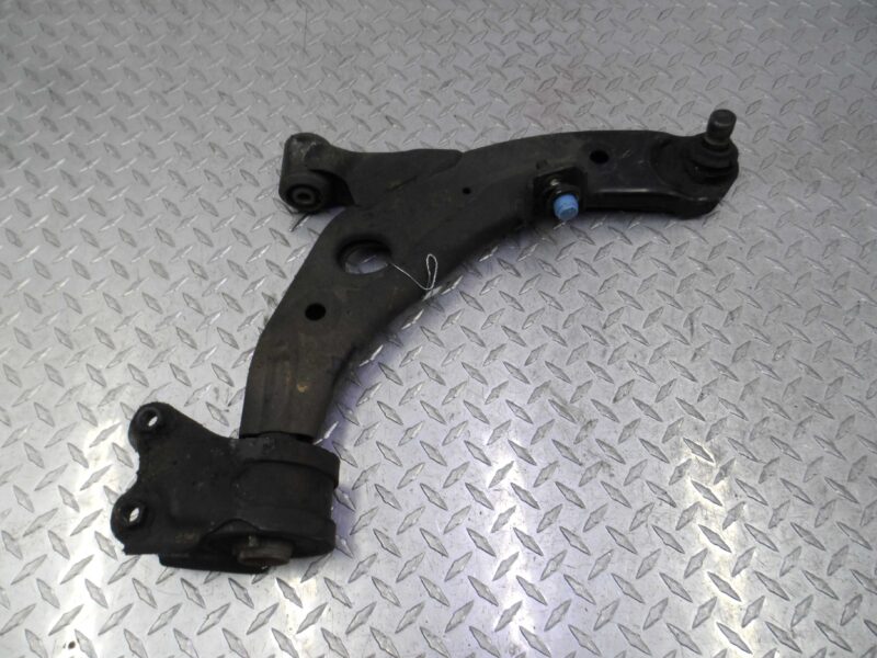 Изображение товара 141710 - 00141710 rychag perednij pravyj nizhnij Citroen Berlingo