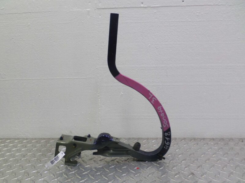 Изображение товара 142231 - 00142231 petlya kryshki bagazhnika