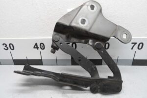 Изображение товара 142411 - 00142411 petlya kapota pravaya 