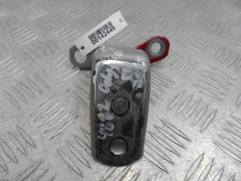 Изображение товара 201991 - 00142449 petlya dveri perednyaya